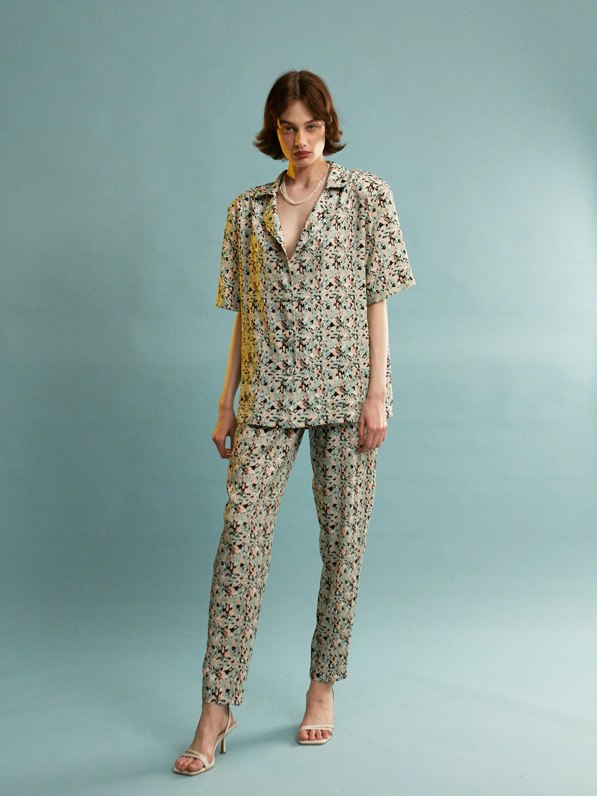 Abby tencel short sleeve blazer - Image 3