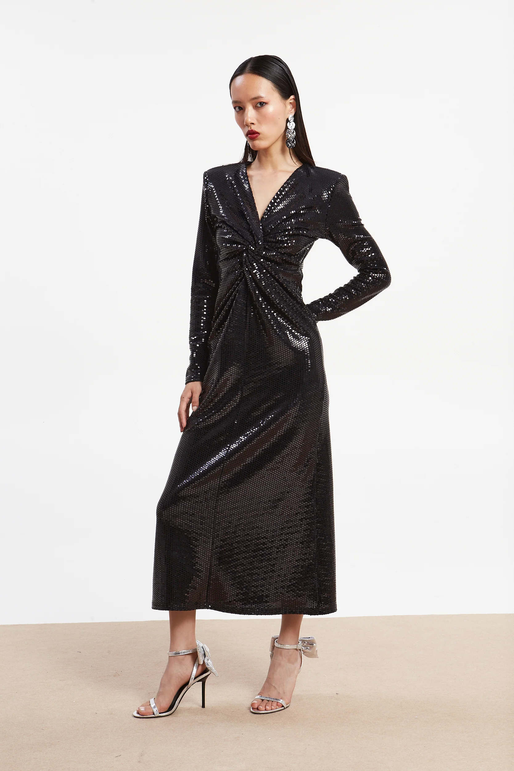 Alessia shiny black dress - Image 4