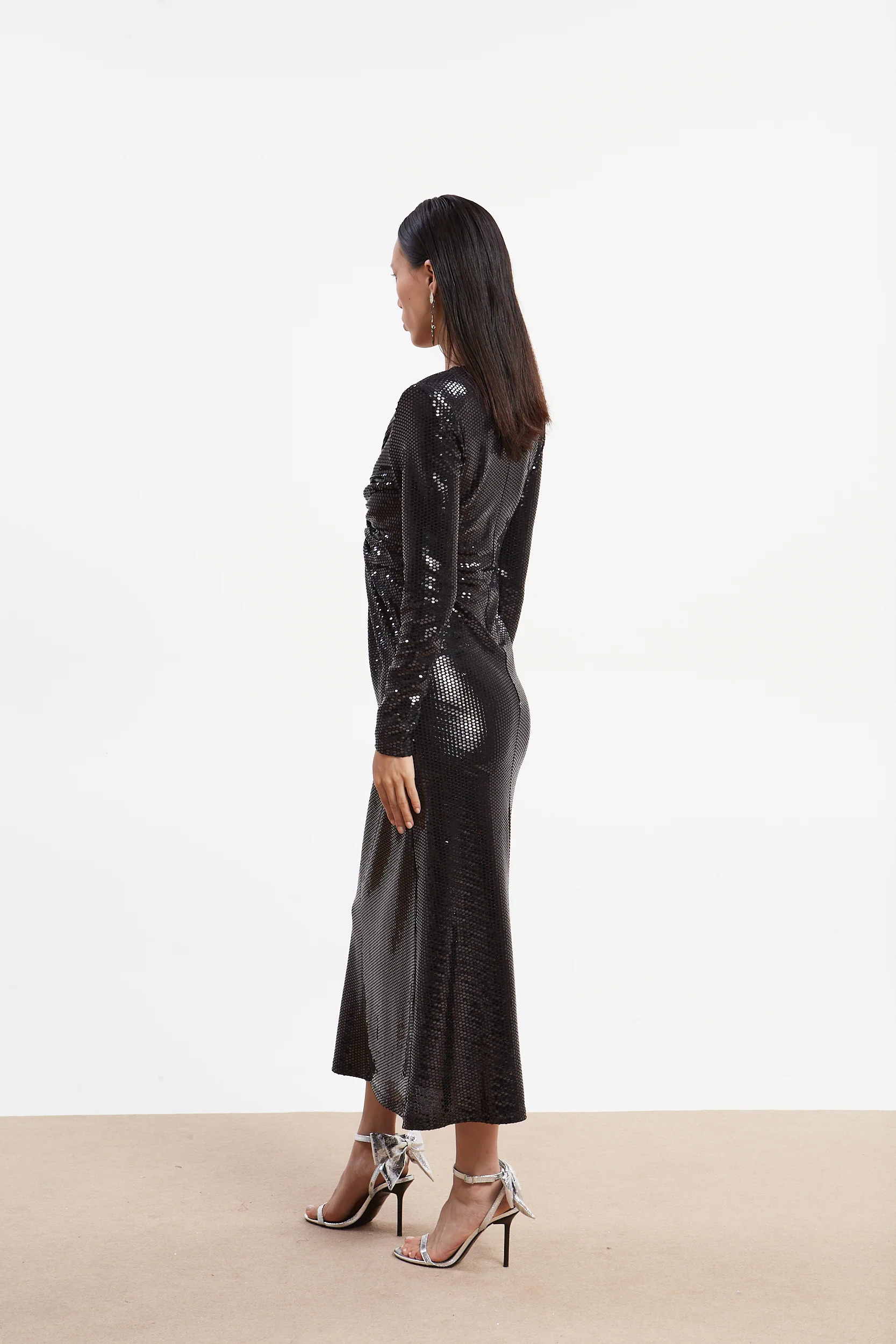 Alessia shiny black dress - Image 5