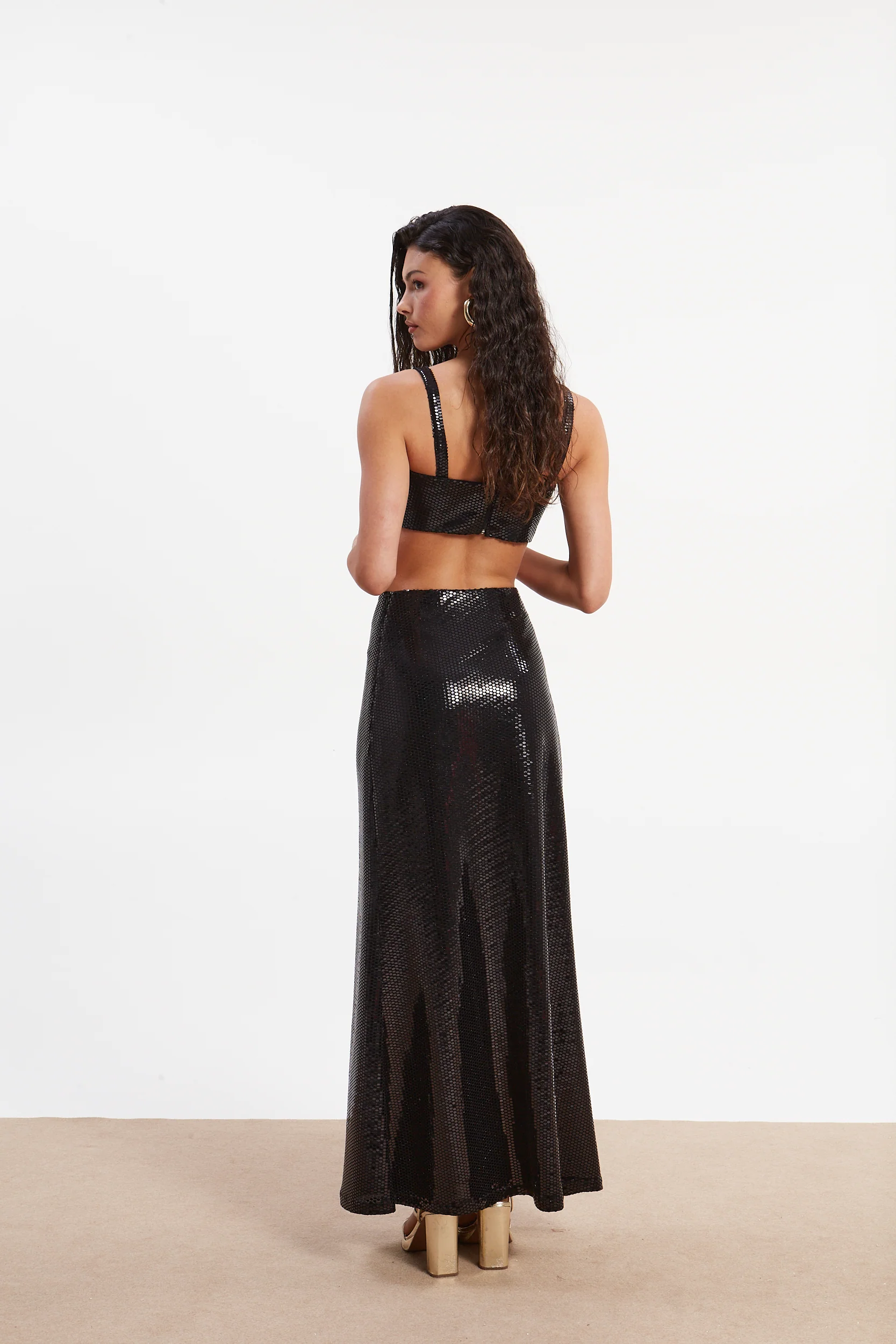 Alessia shiny black skirt - Image 4