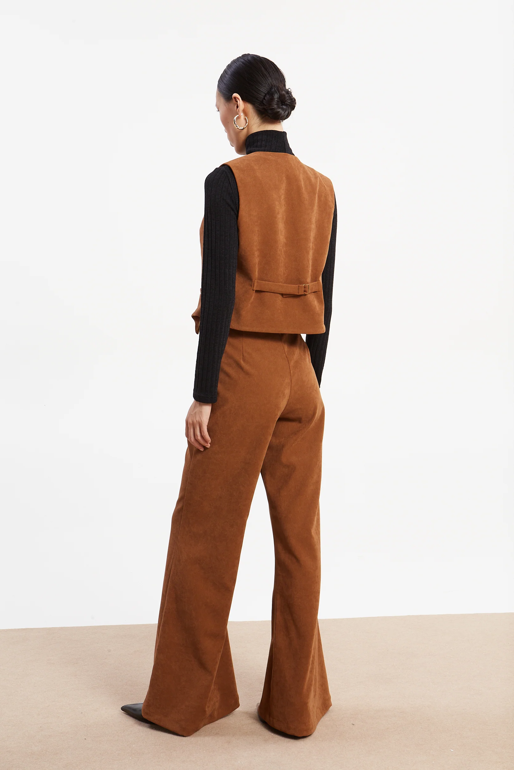 Andrea camel flare pants - Image 3
