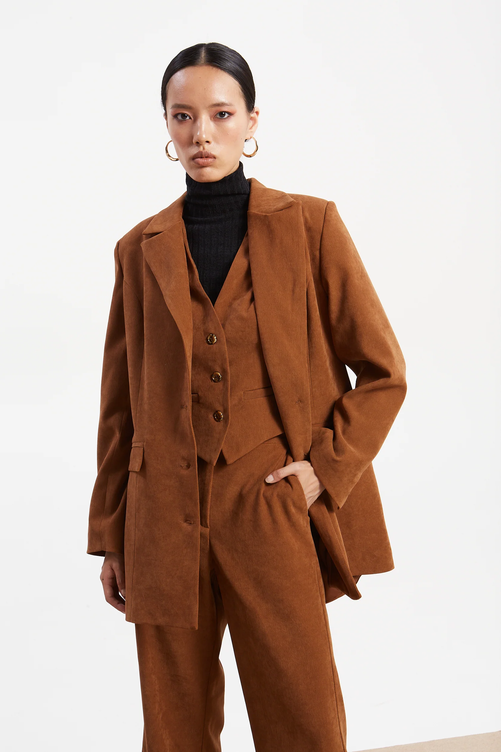 Andrea oversized camel blazer
