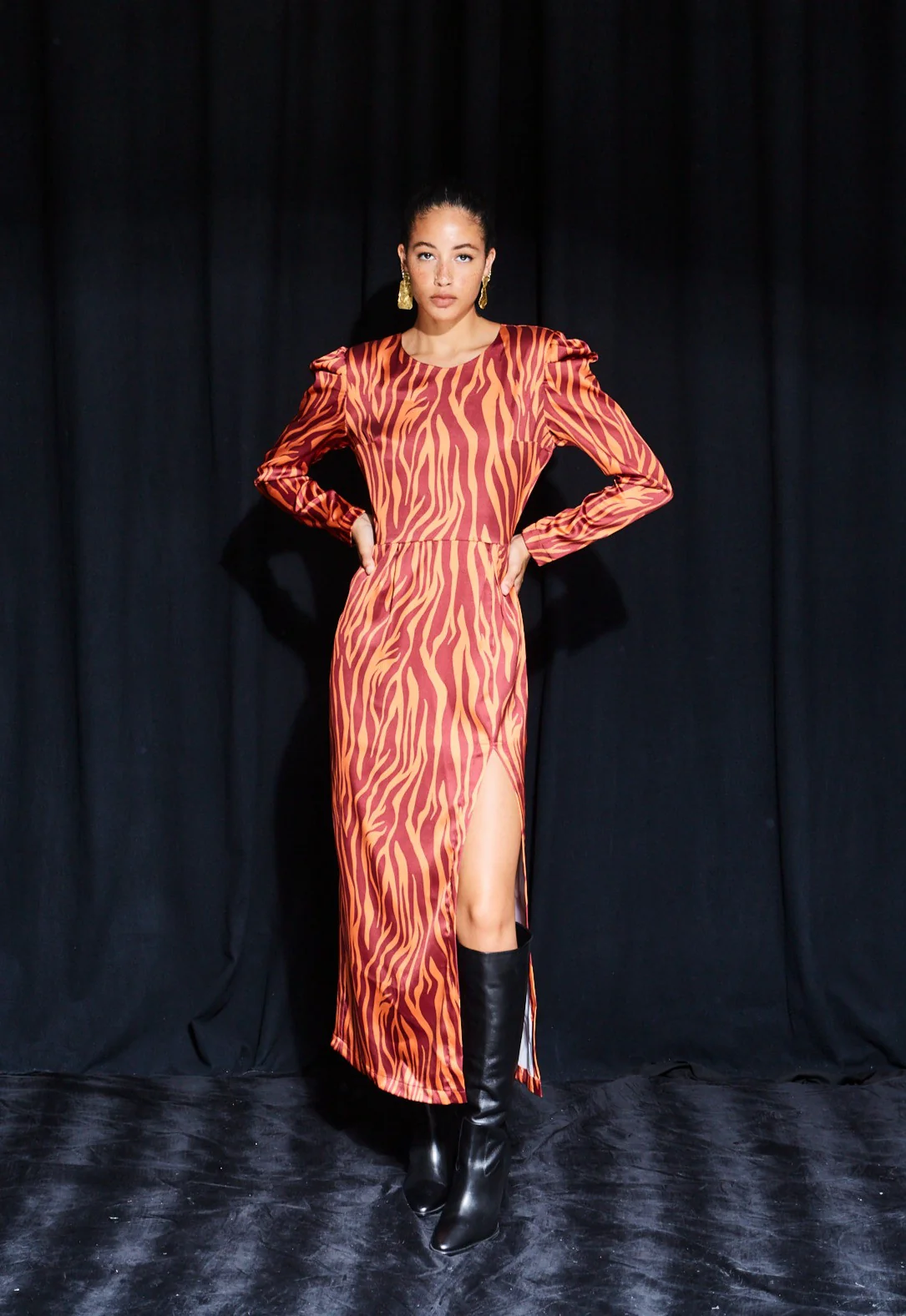 Brianne puff sleeve zebra satin dress - Image 3