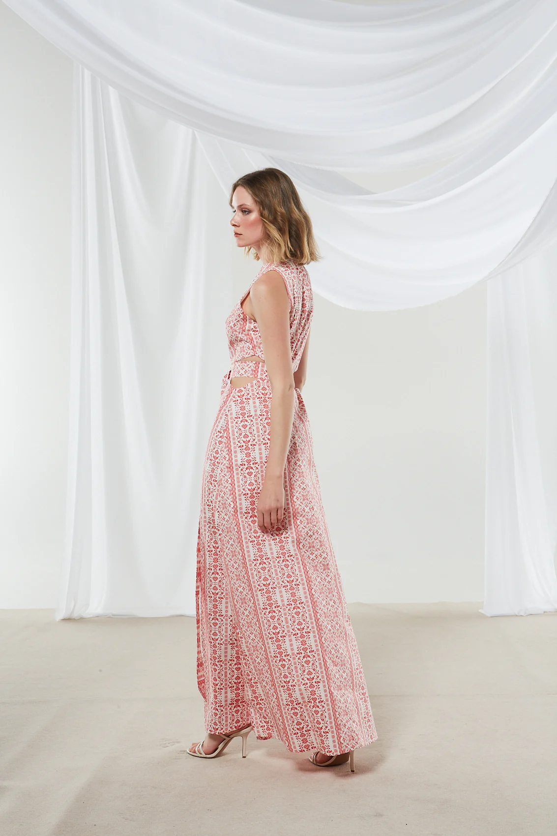 Daisy cotton cut out dress - Image 3