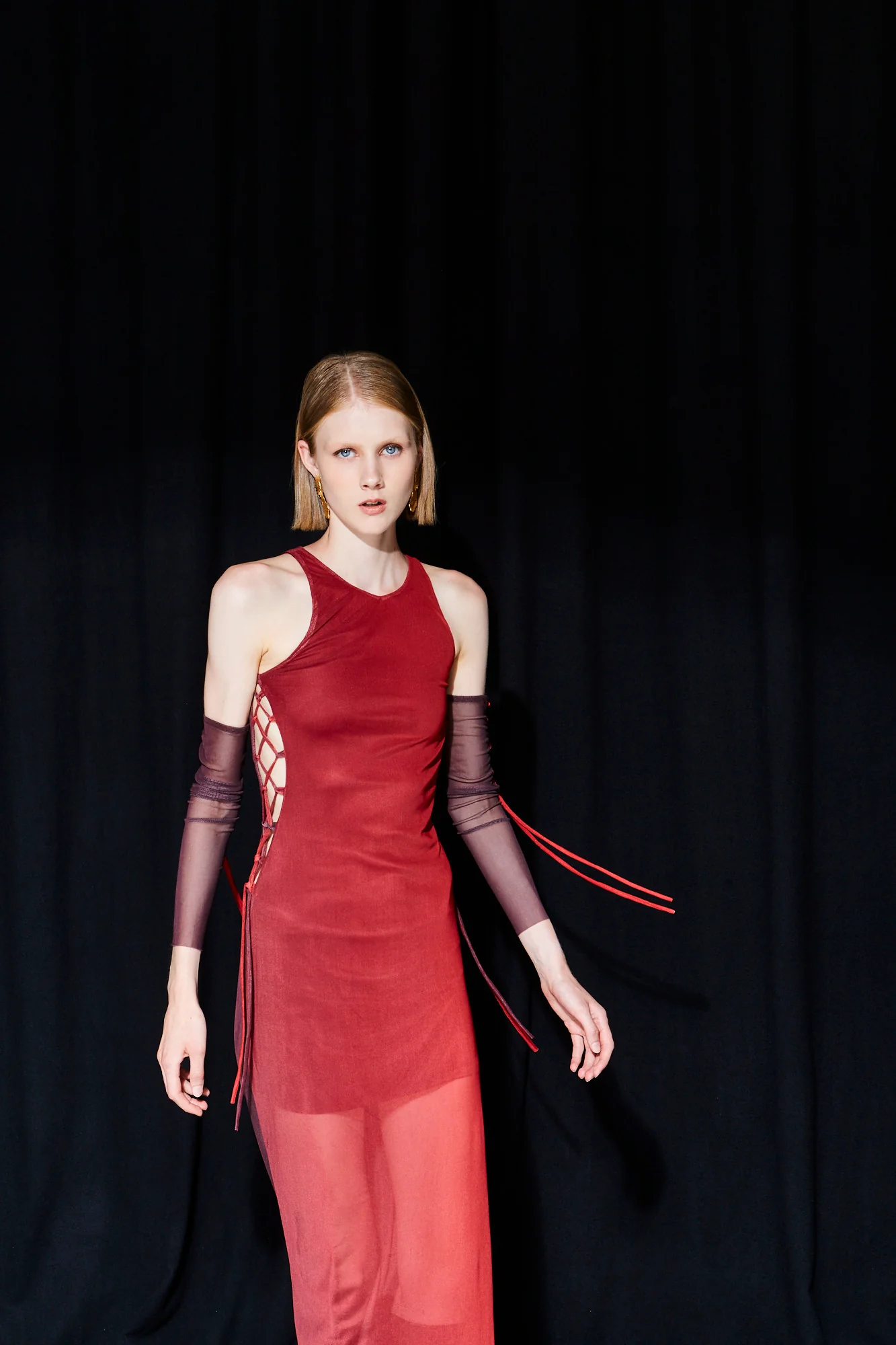 Dakota gradient red sleeveless mesh dress - Image 3