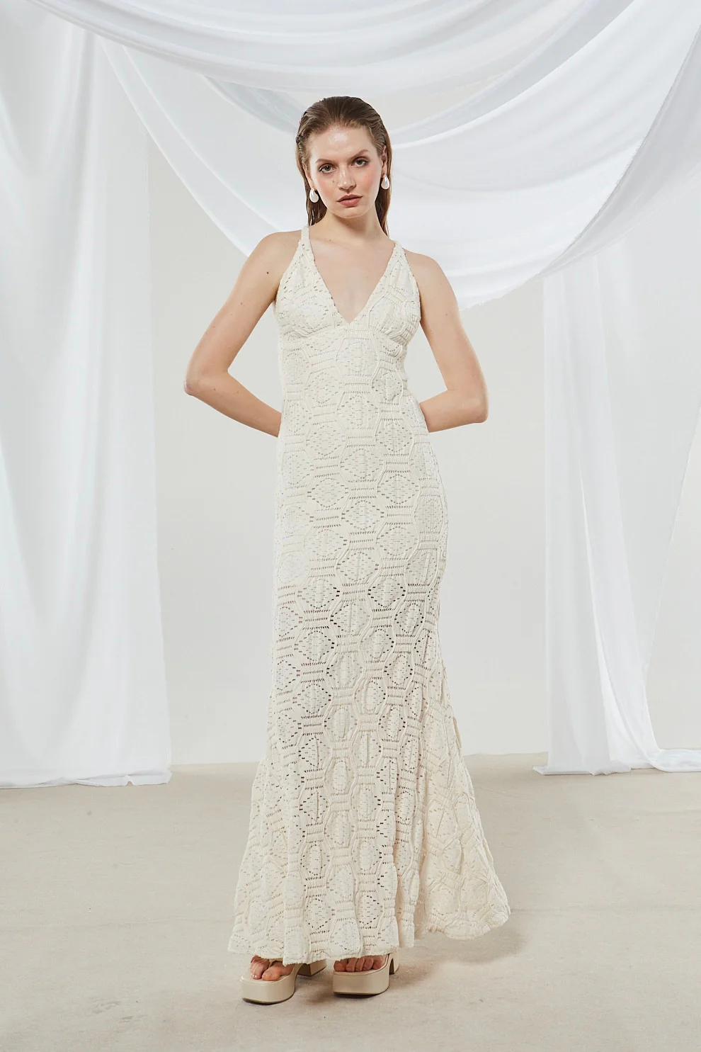 Daphne knitted ecru dress - Image 8