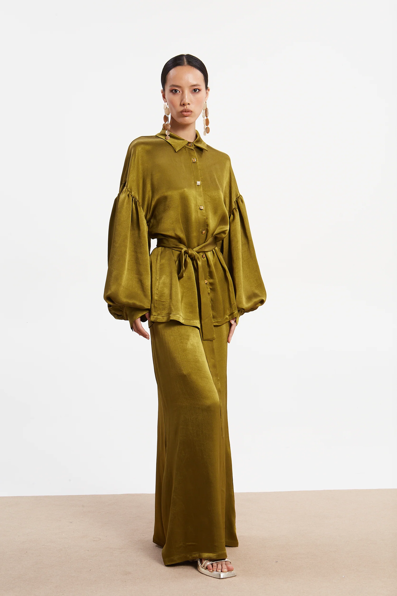 Diana satin olive skirt - Image 2