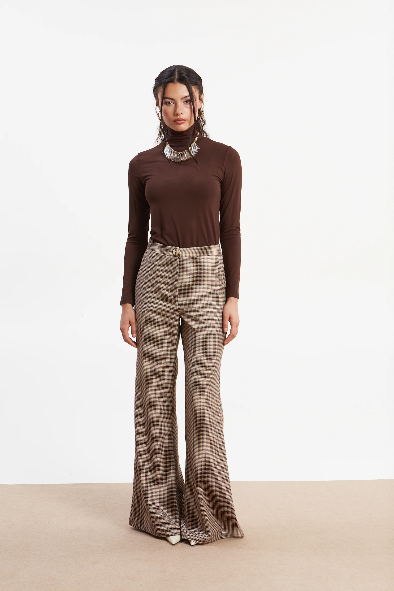 Drew turtleneck brown top