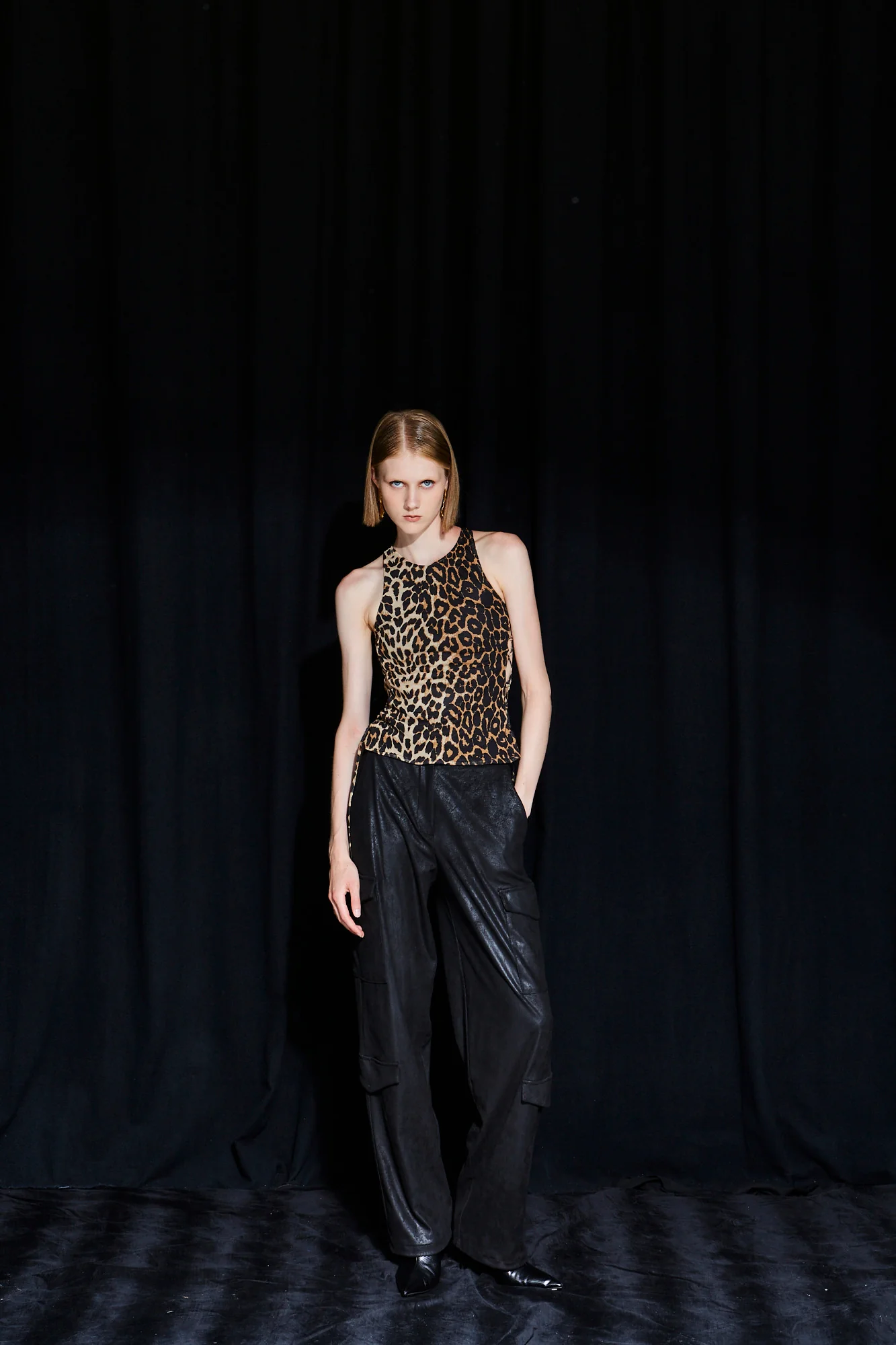 Evie leopard mesh top - Image 4