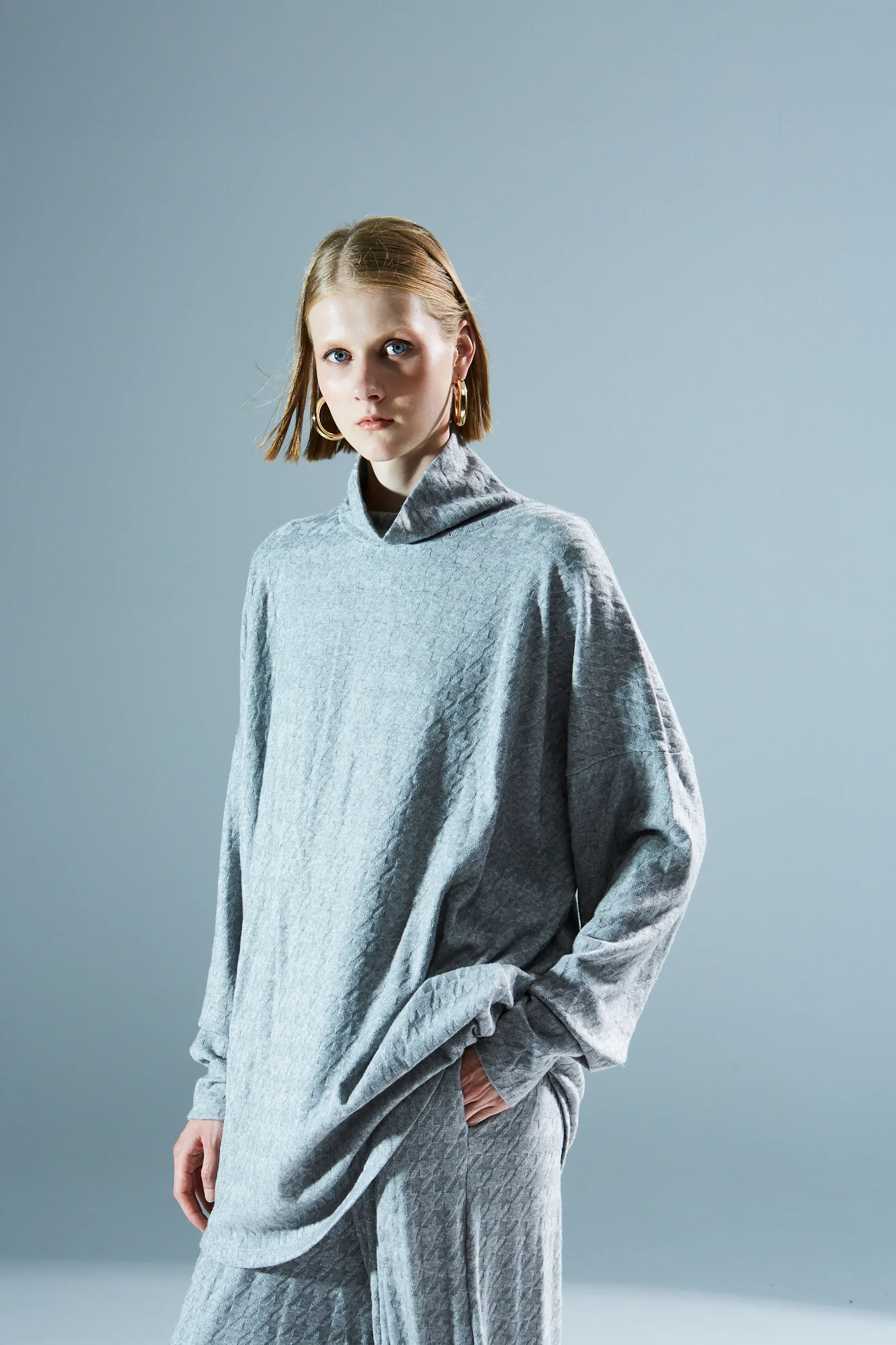 Kassandra knitted grey pants - Image 4