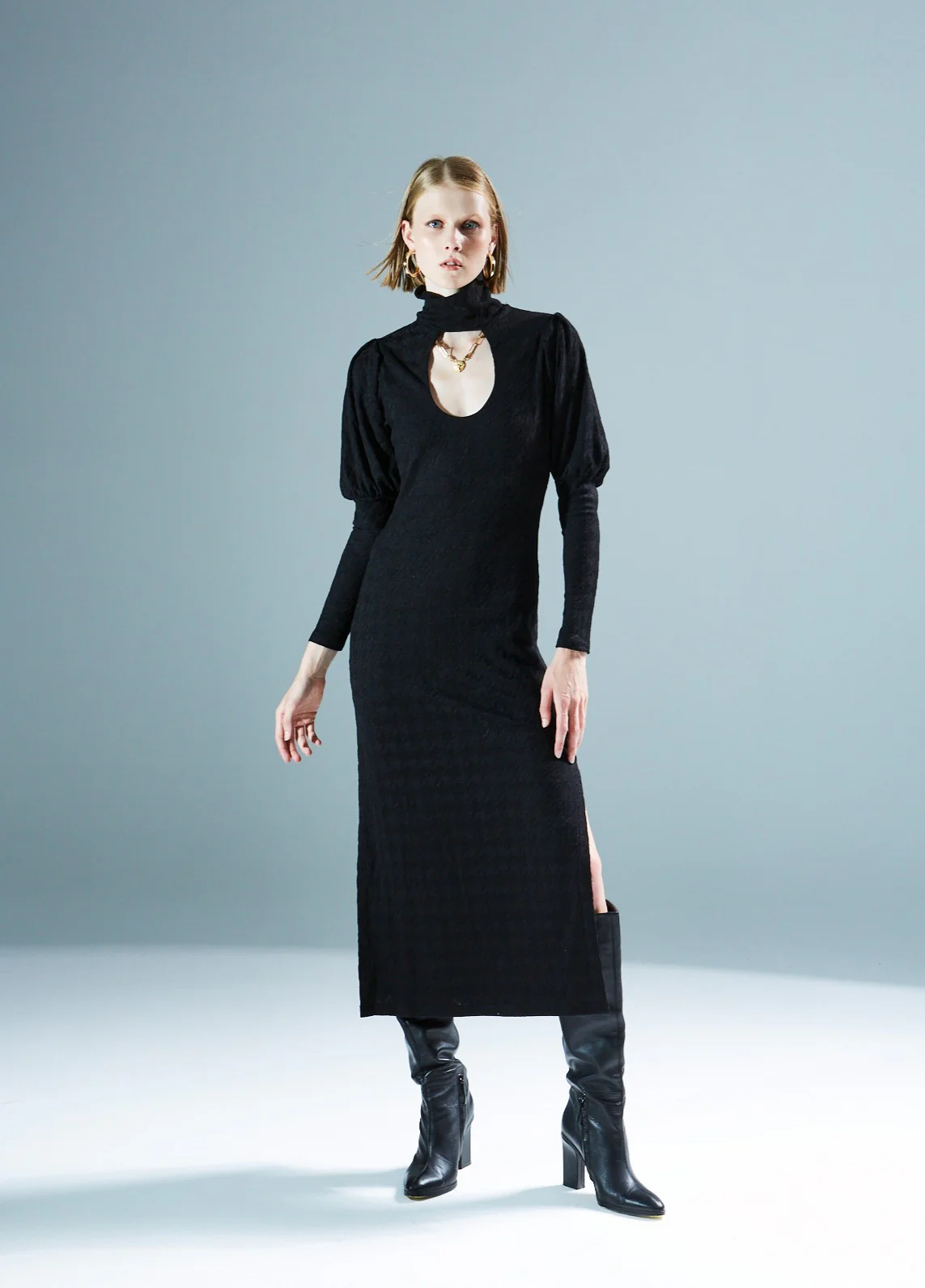 Kassandra turtleneck knitted black dress - Image 4