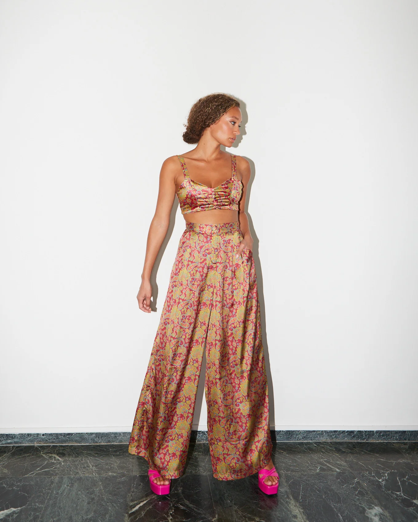 Lysandra satin printed wide pants - Image 4