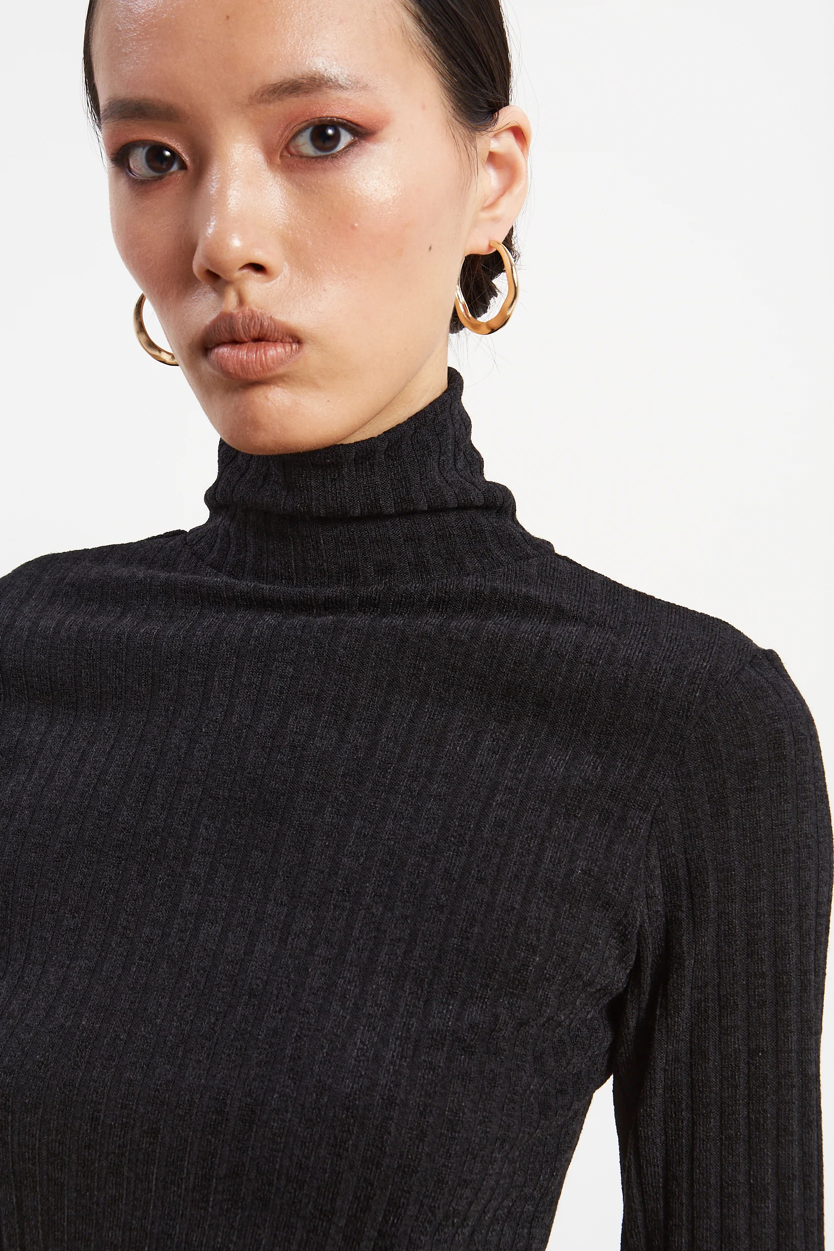 Matilda rib knit turtleneck black top - Image 3