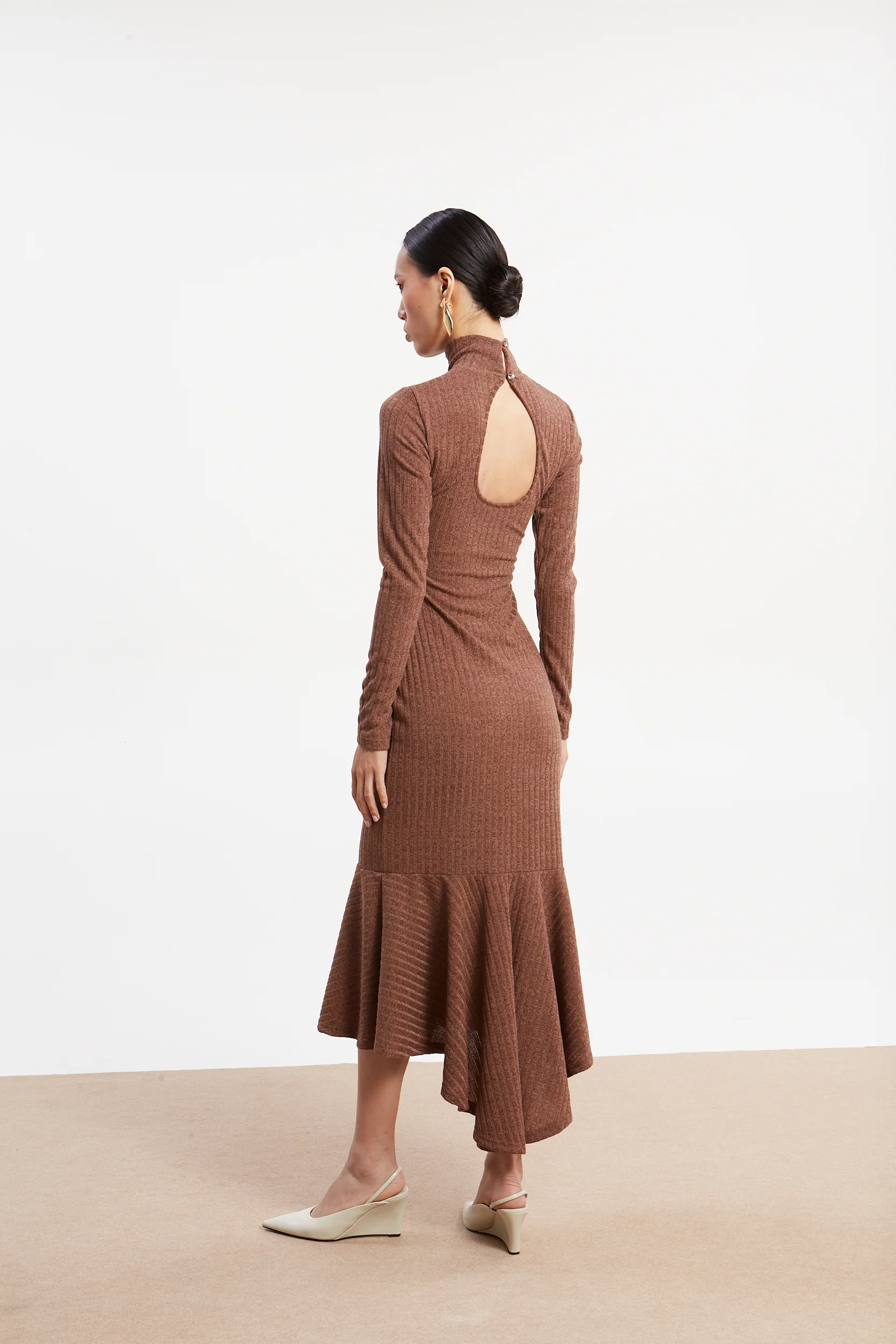 Matilda rib knit turtleneck camel dress - Image 5