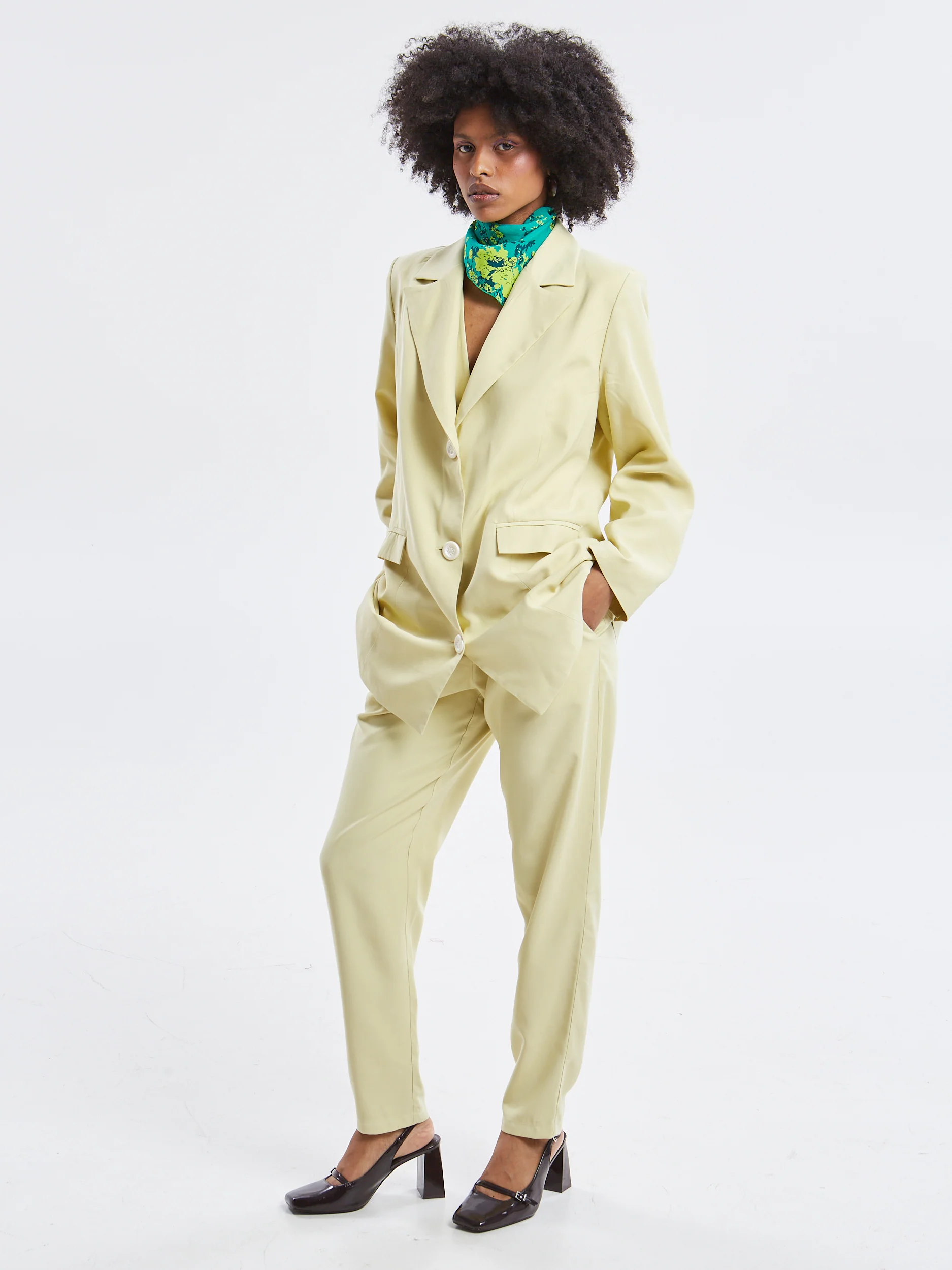 Mireya oversized banana blazer - Image 3