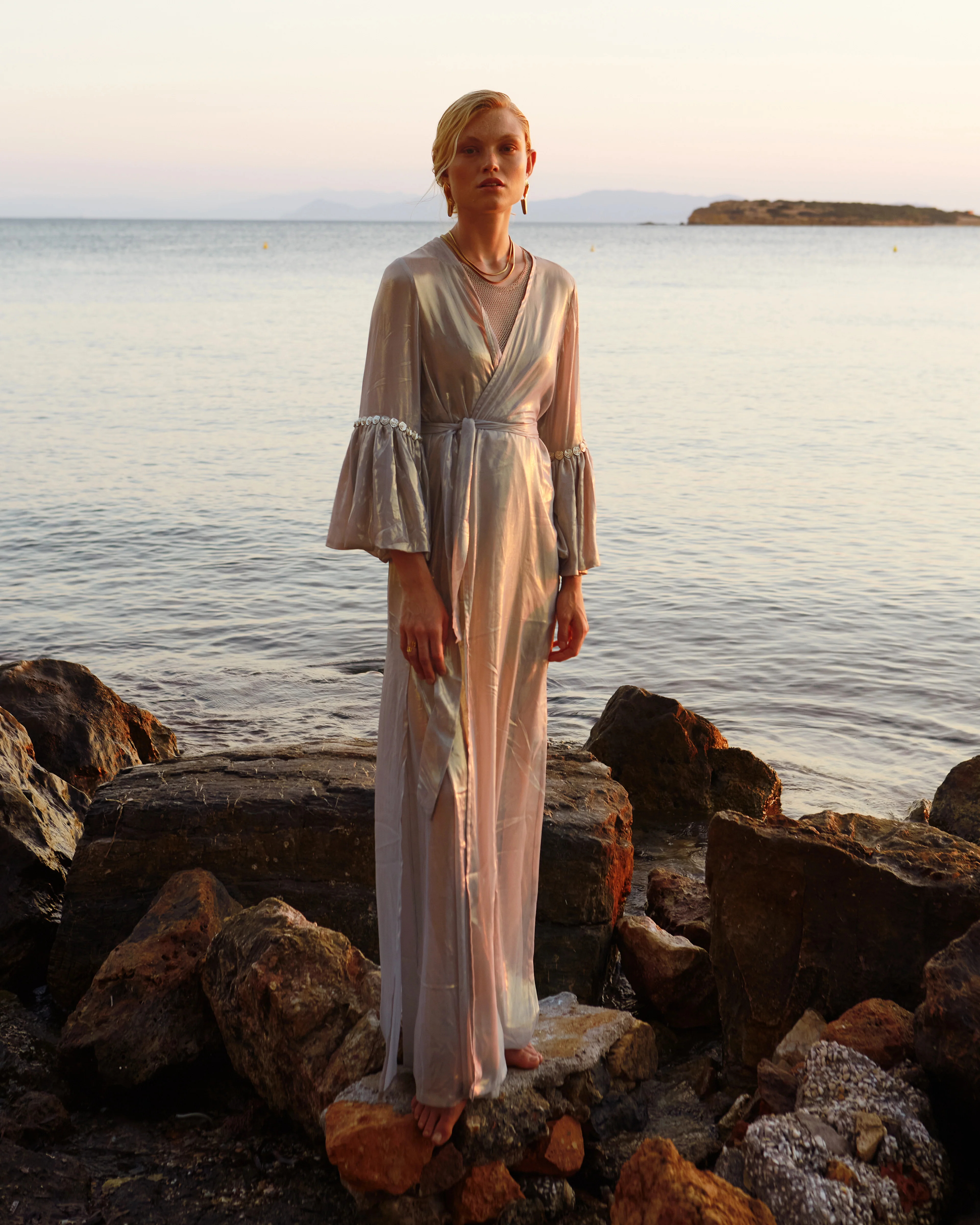 Priscilla metallic kimono