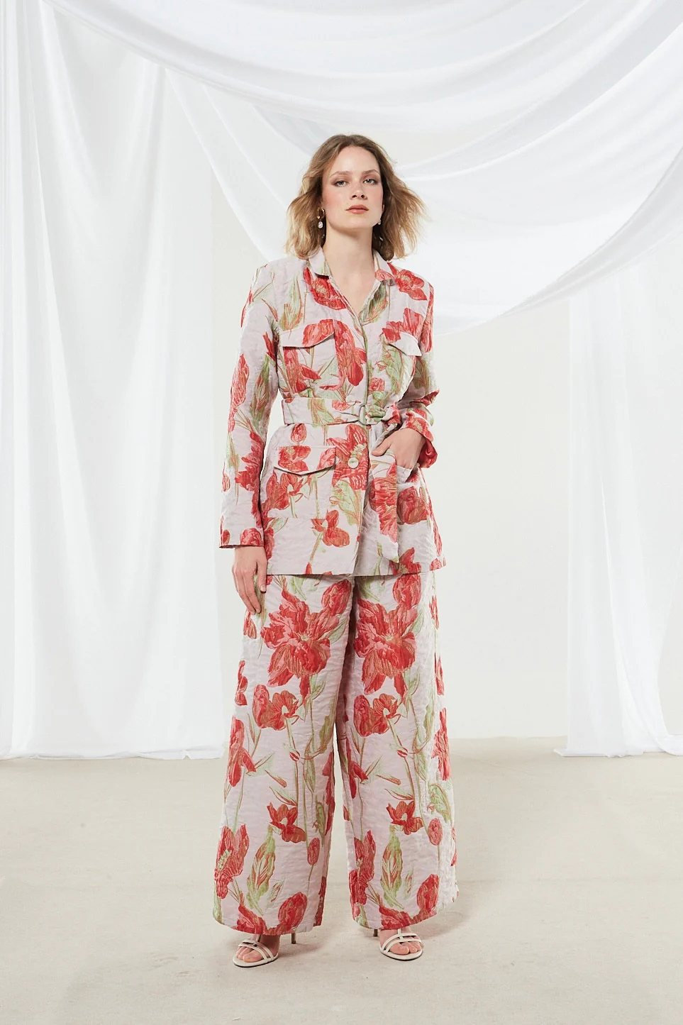 Rose brocade blazer - Image 10