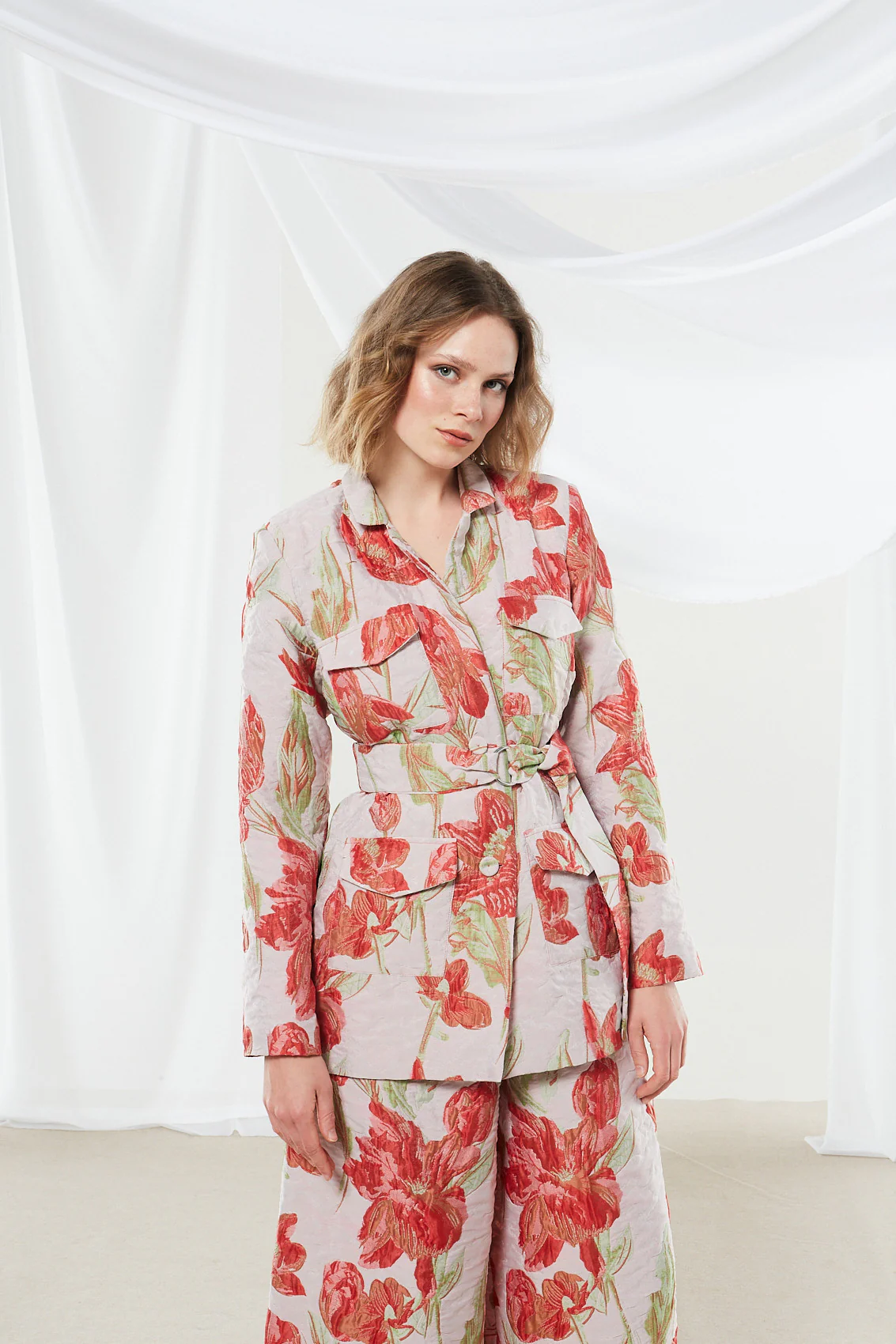 Rose brocade blazer - Image 8