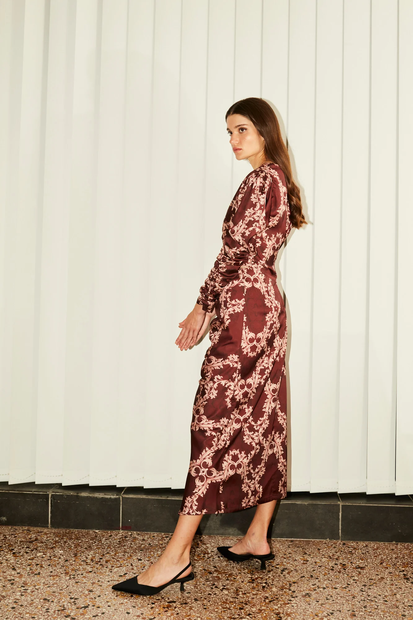 Valentina draped burgundy skirt - Image 5