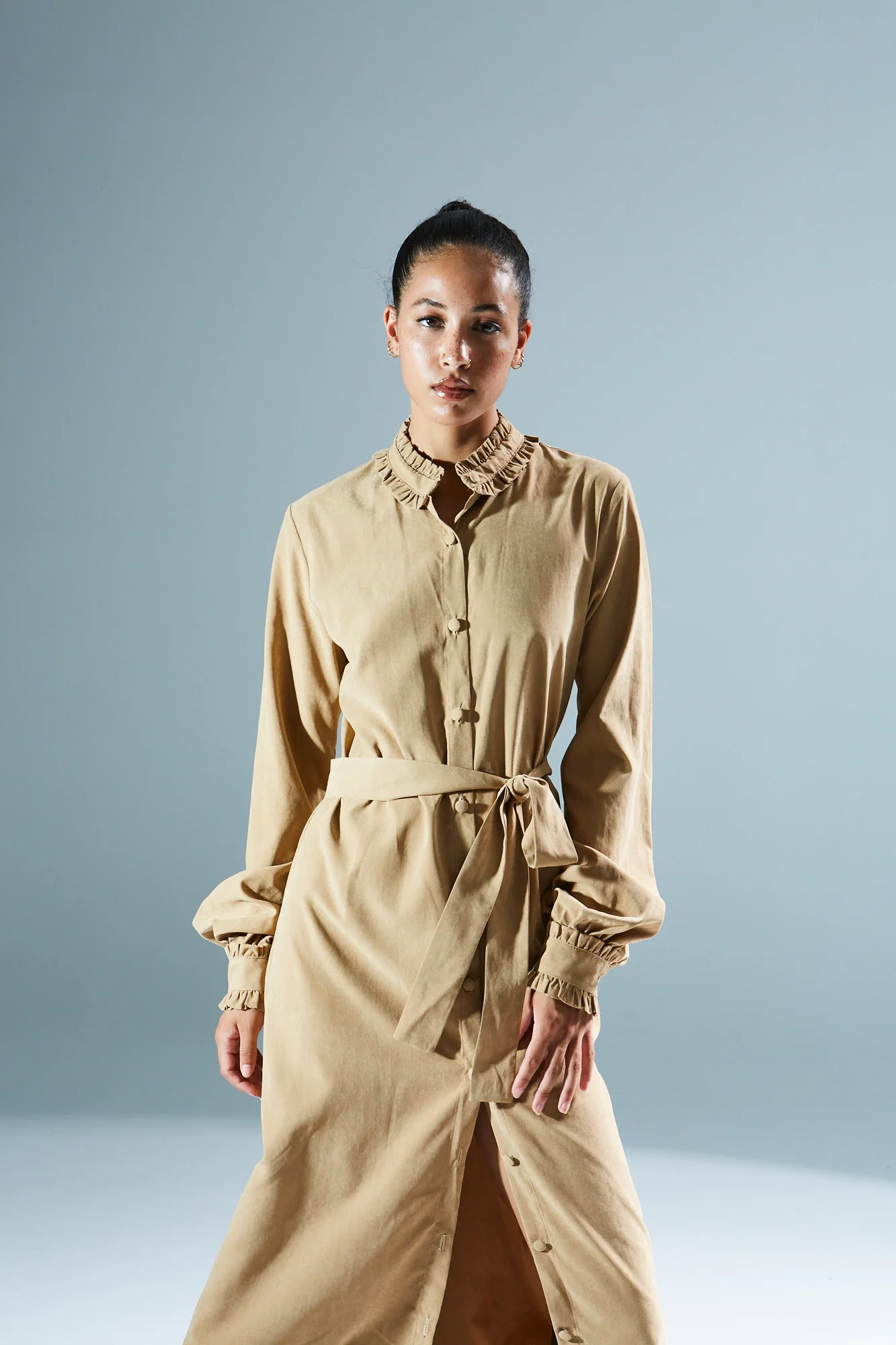 Zelda beige shirtdress - Image 3